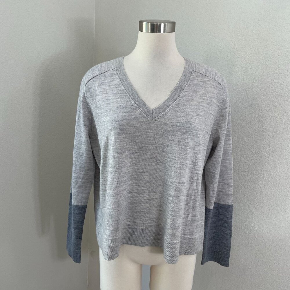 NEW‎ Club Monaco Womens Large Zaydie Sweater Grey 100% Wool V Neck Long Sleeve